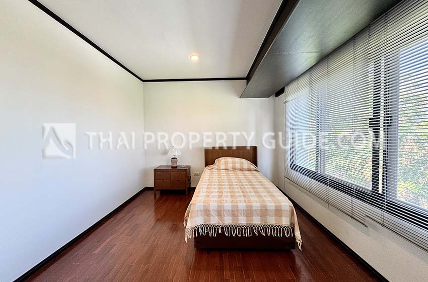 Penthouse in Phaholyothin 